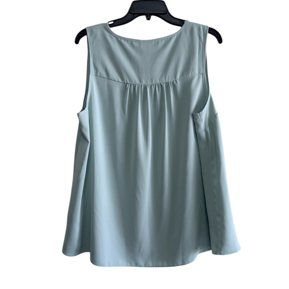 Torrid Mint Green Sleeveless Georgette Blouse Keyhole Neck Top Size 2x - Picture 3 of 6